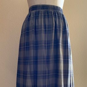 Green and black plaid midi skirt L